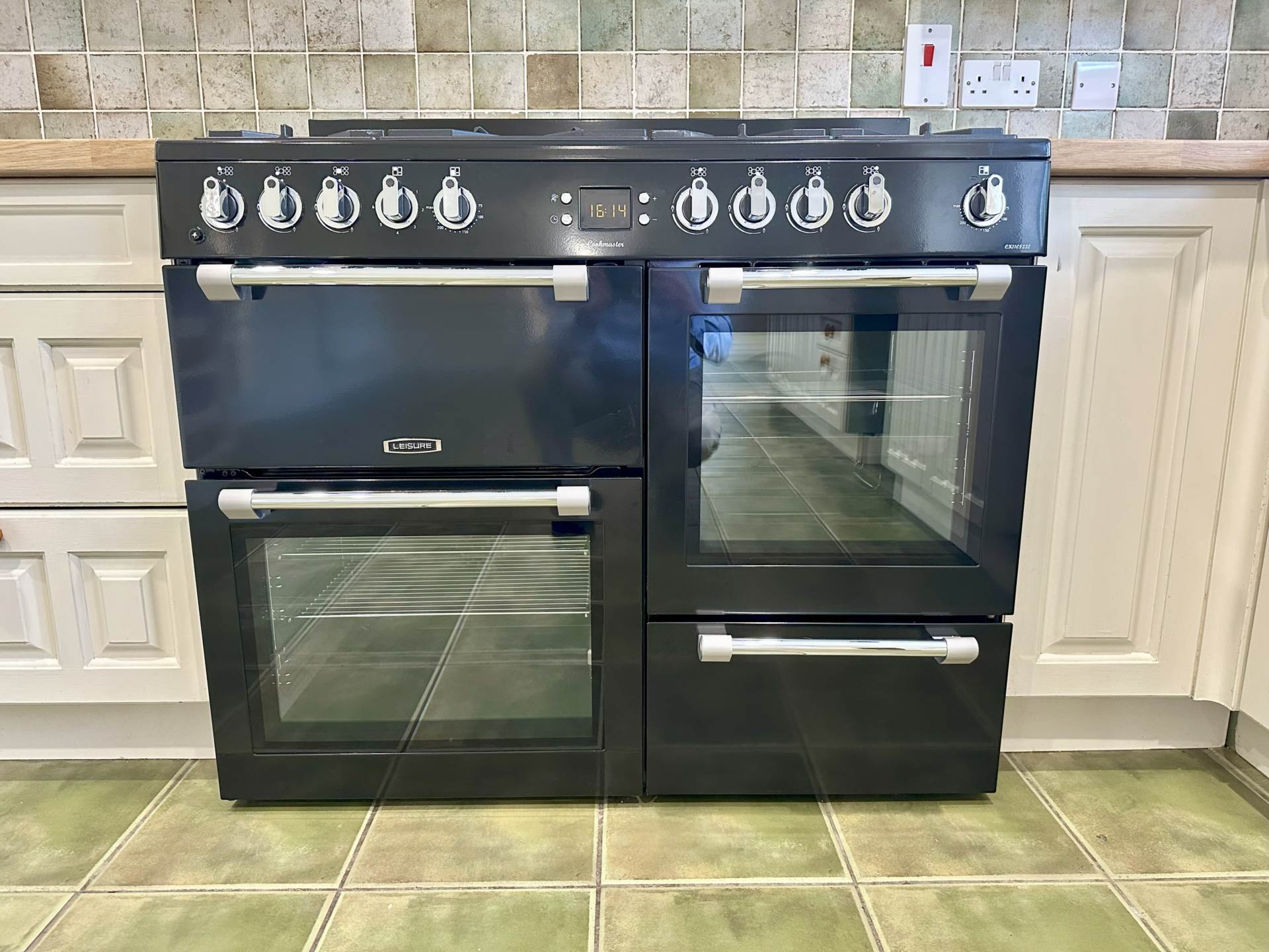 Additional Property Image 4 bedroom Detached to rent in Bruton 6