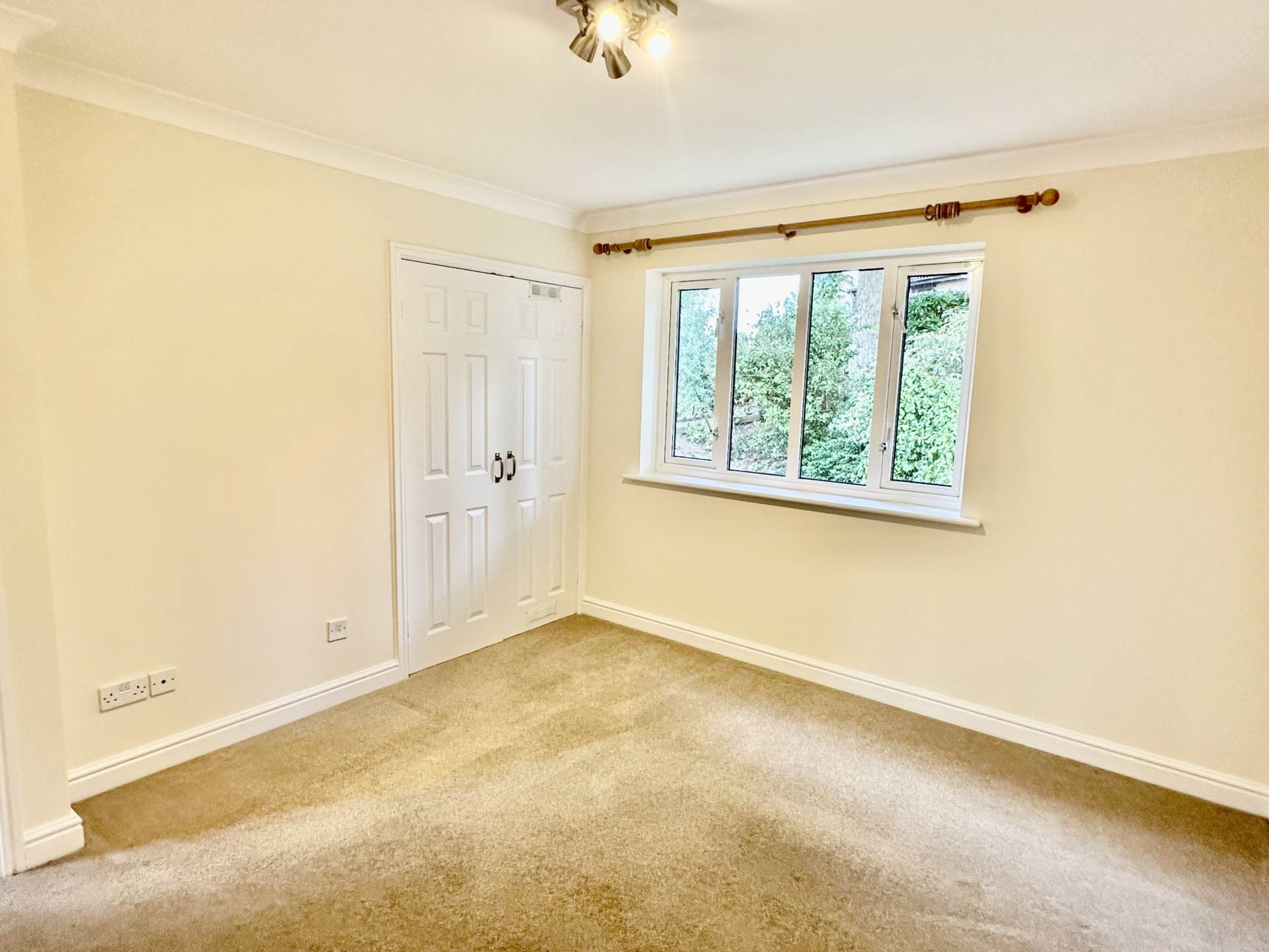 Additional Property Image 4 bedroom Detached to rent in Bruton 15
