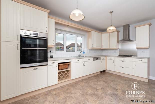 Additional Property Image 4 bedroom Detached to rent in Preston 3