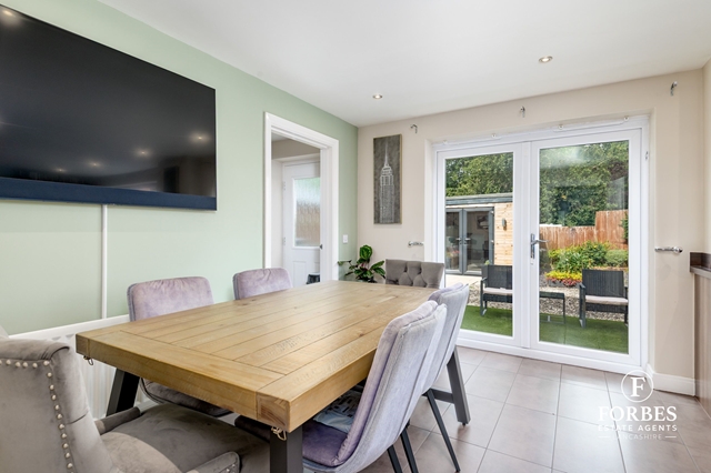 Additional Property Image 4 bedroom Detached for sale in Clayton-le-Woods 8
