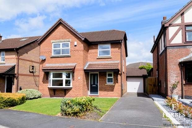4 bedroom Detached to rent in Clayton-le-Woods