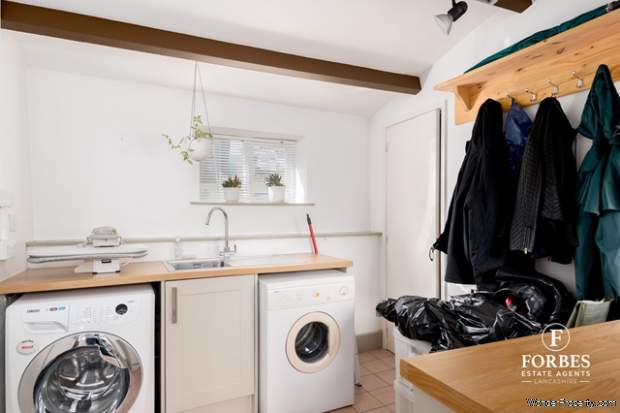 Additional Property Image 3 bedroom Detached for sale in Higher Walton 19