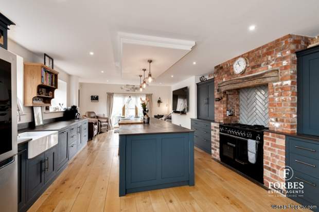 Additional Property Image 4 bedroom Detached for sale in Heskin 3