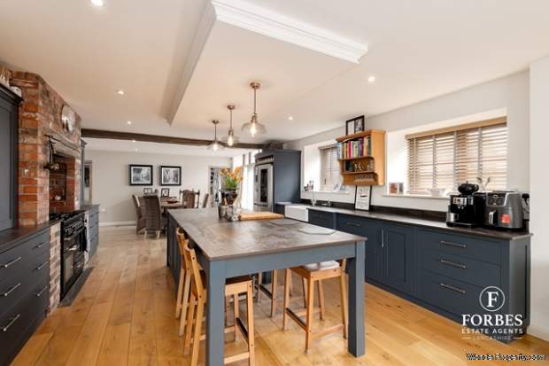 Additional Property Image 4 bedroom Detached for sale in Heskin 17