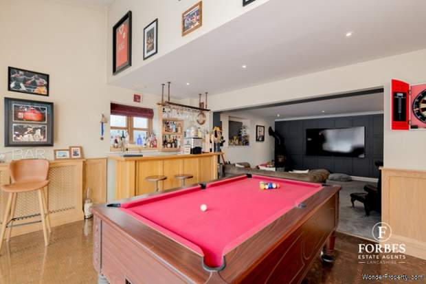 Additional Property Image 4 bedroom Detached for sale in Heskin 9