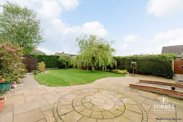 Additional Property Image 2 bedroom Bungalow for sale in Hoghton 8