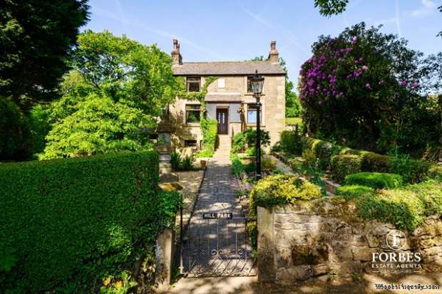 4 bedroom Detached for sale in Whittle-le-Woods