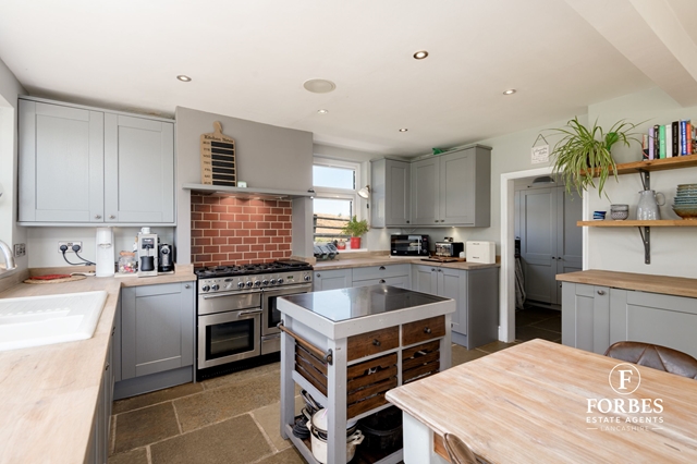 Additional Property Image 5 bedroom Detached for sale in Darwen 5