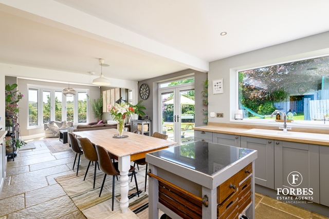 Additional Property Image 5 bedroom Detached for sale in Darwen 6