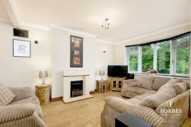 4 bedroom Detached for sale in Clayton-le-Woods