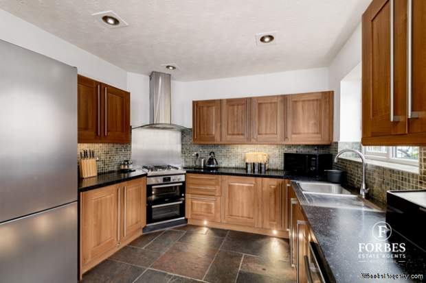 Additional Property Image 4 bedroom Detached for sale in Clayton-le-Woods 6