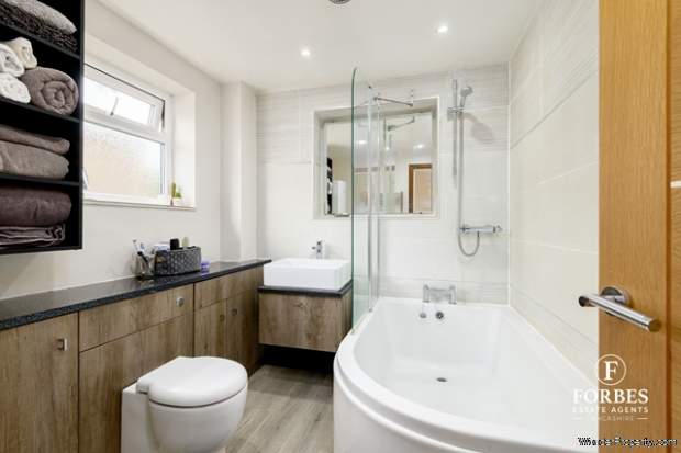 Additional Property Image 4 bedroom Detached for sale in Clayton-le-Woods 17