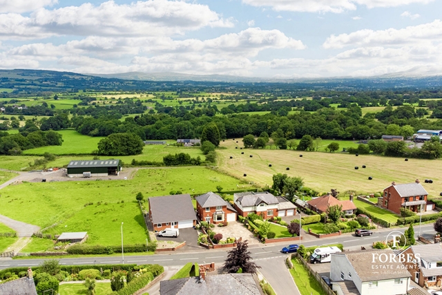 Additional Property Image 3 bedroom Detached for sale in Clayton-le-Dale 2