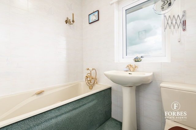 Additional Property Image 3 bedroom Detached for sale in Clayton-le-Dale 19