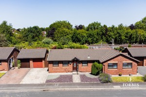 2 bedroom Semi Detached Bungalow for sale in Bamber Bridge
