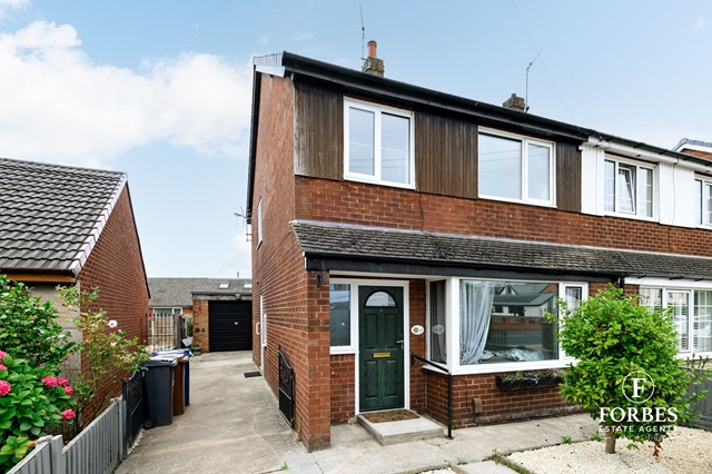 3 bedroom Semi Detached for sale in Leyland