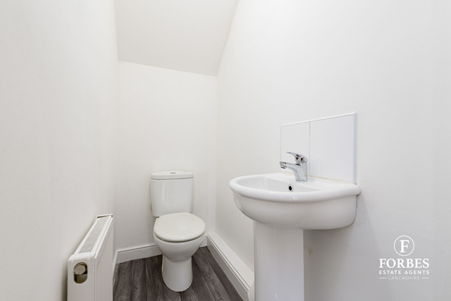 Additional Property Image 4 bedroom End of Terrace for sale in Darwen 6