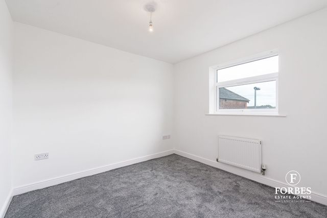 Additional Property Image 4 bedroom End of Terrace for sale in Darwen 8