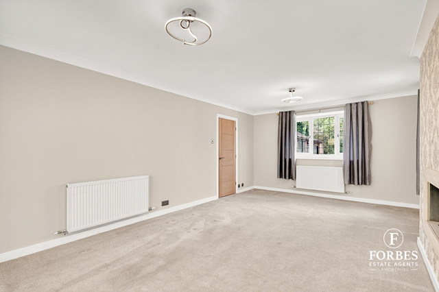 Additional Property Image 4 bedroom Bungalow for sale in Clayton-le-Woods 5