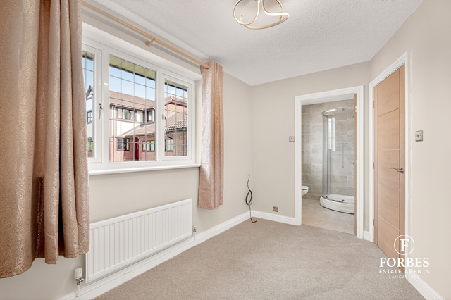 Additional Property Image 4 bedroom Bungalow for sale in Clayton-le-Woods 20