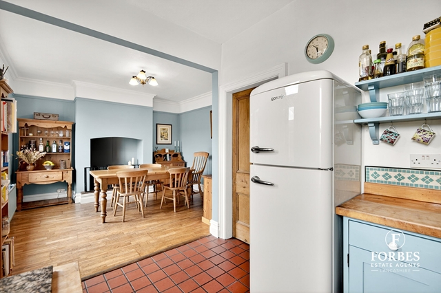 Additional Property Image 4 bedroom Semi Detached for sale in Roach Road 4