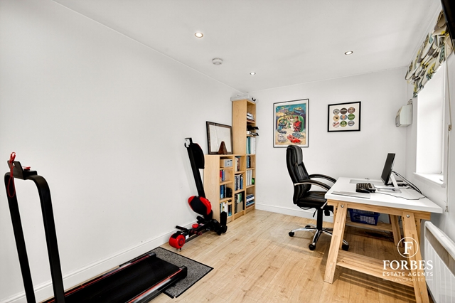 Additional Property Image 4 bedroom Semi Detached for sale in Roach Road 21