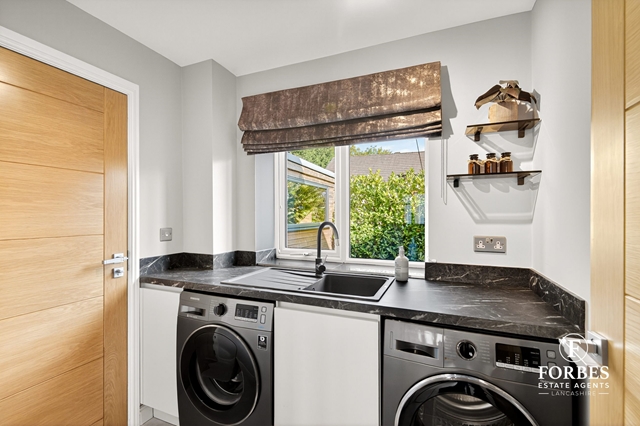 Additional Property Image 4 bedroom Detached for sale in Bamber Bridge 10