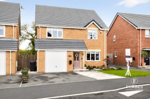4 bedroom Detached for sale in Hoghton