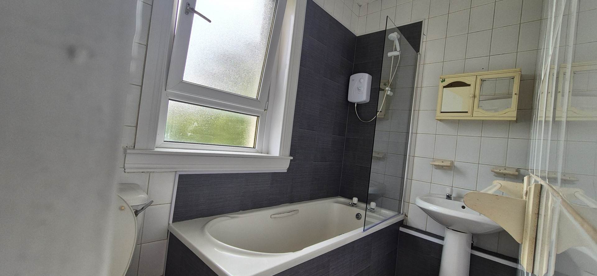 Additional Property Image 3 bedroom Cottage to rent in Glasgow 5
