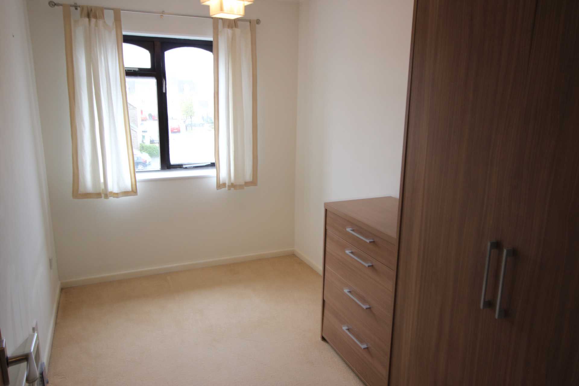 Additional Property Image 2 bedroom Flat to rent in Plymouth 7