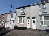 2 bedroom Terraced for sale in Plymouth