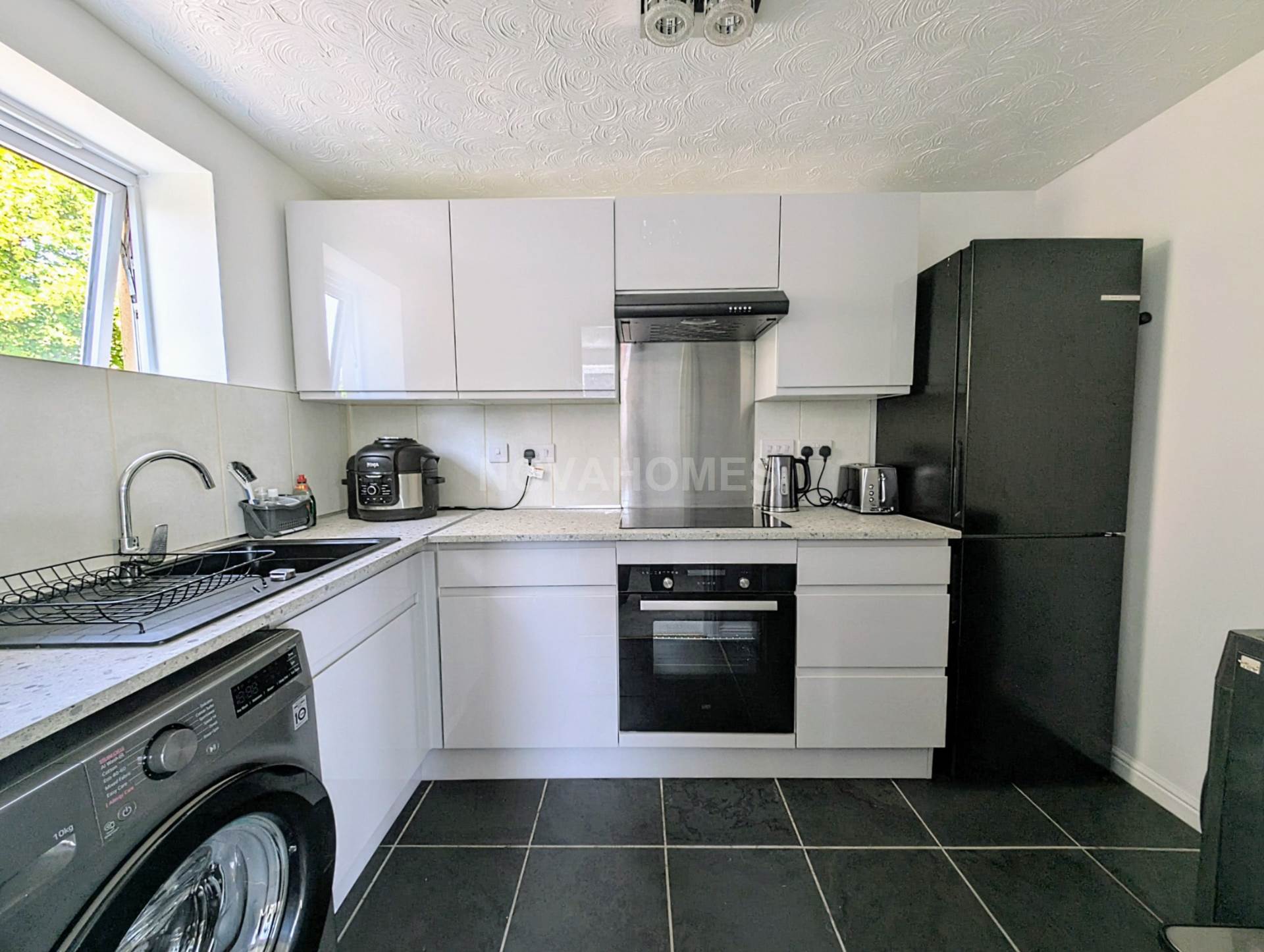 Additional Property Image 2 bedroom Flat for sale in Plymouth 4