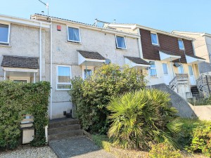 2 bedroom Terraced for sale in Plymouth