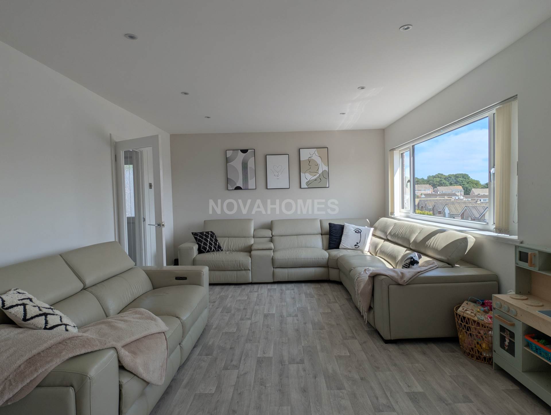 Additional Property Image 4 bedroom Detached for sale in Plymouth 2