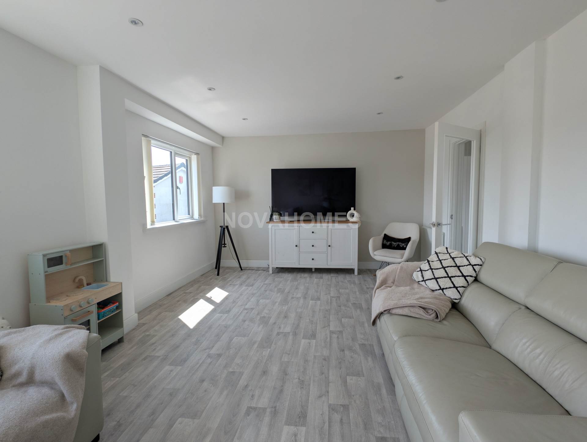 Additional Property Image 4 bedroom Detached for sale in Plymouth 3