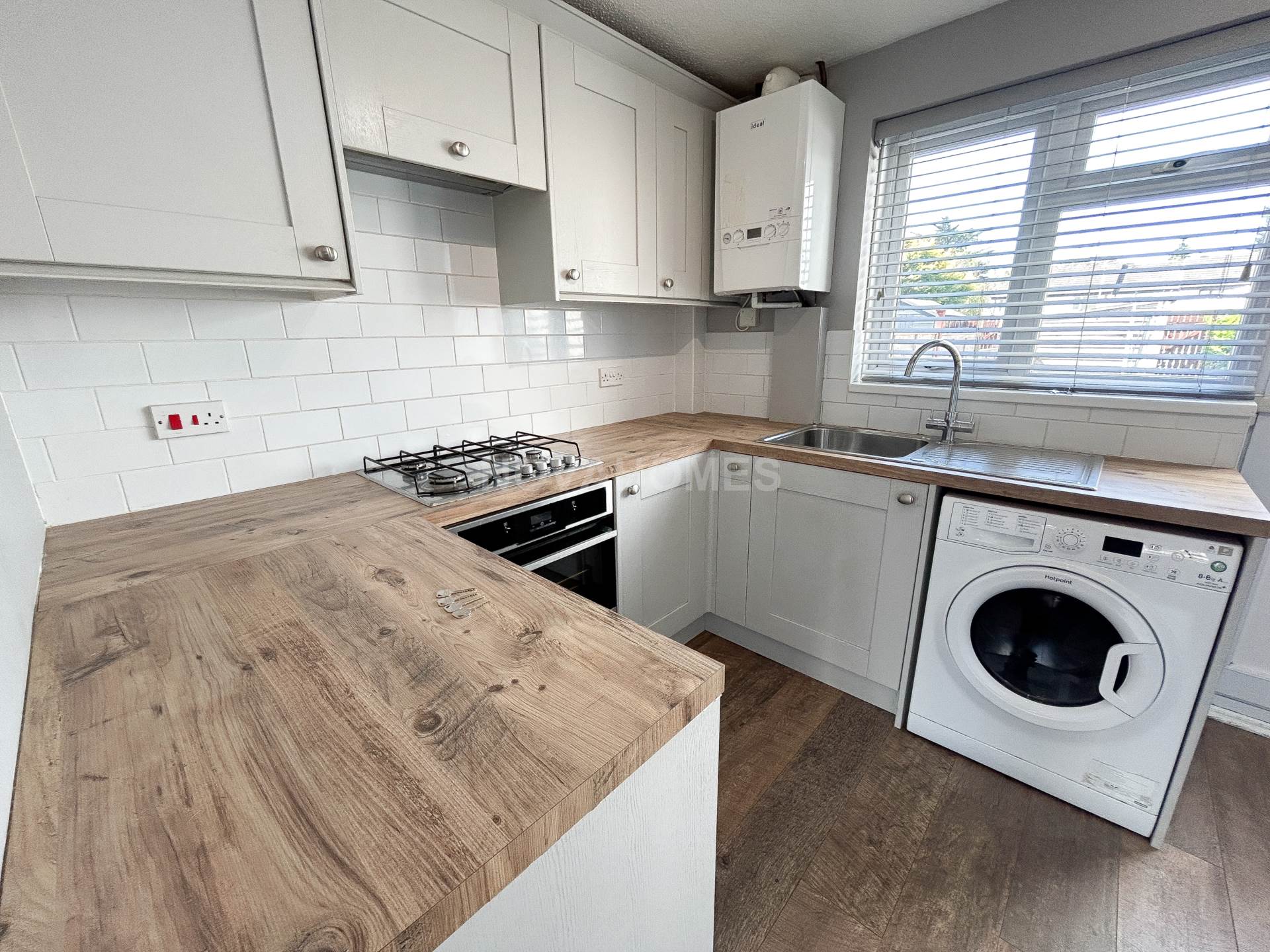 Additional Property Image 2 bedroom Terraced to rent in Plymouth 3