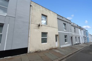 2 bedroom Flat to rent in Plymouth