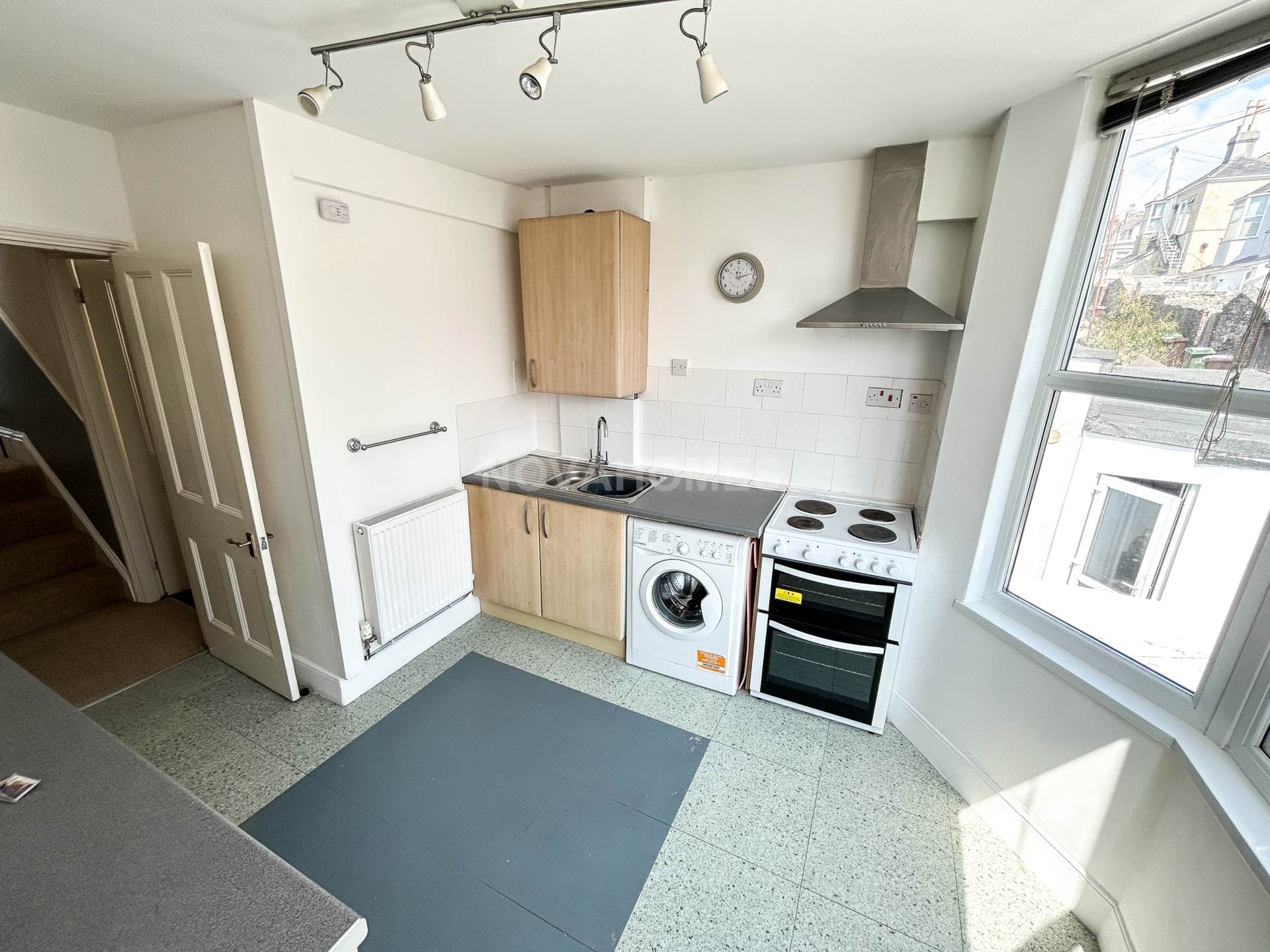 Additional Property Image 1 bedroom Flat for sale in Plymouth 4