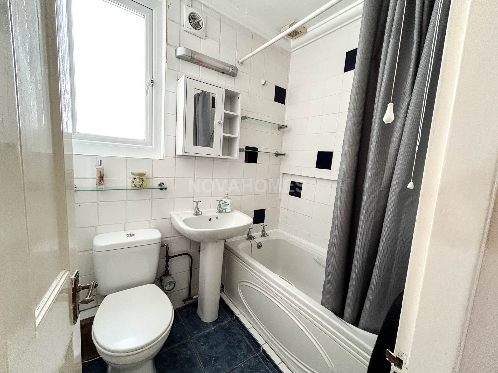 Additional Property Image 1 bedroom Flat for sale in Plymouth 10