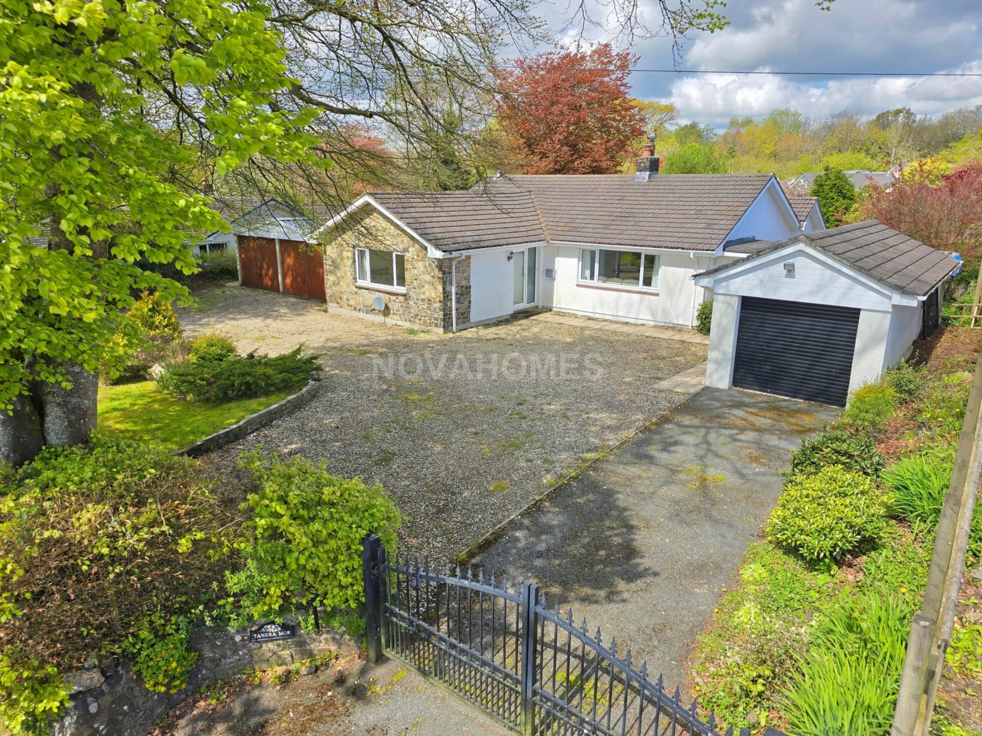 Additional Property Image 3 bedroom Detached Bungalow to rent in Tavistock 2