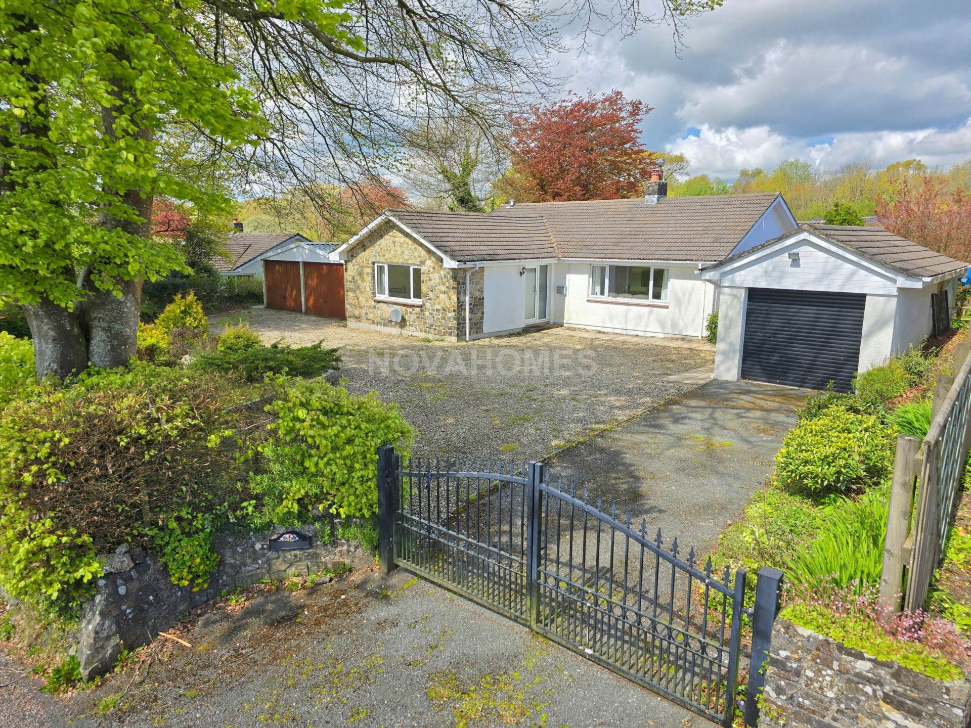 Additional Property Image 3 bedroom Detached Bungalow to rent in Tavistock 12