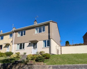 3 bedroom End of Terrace for sale in Plymouth