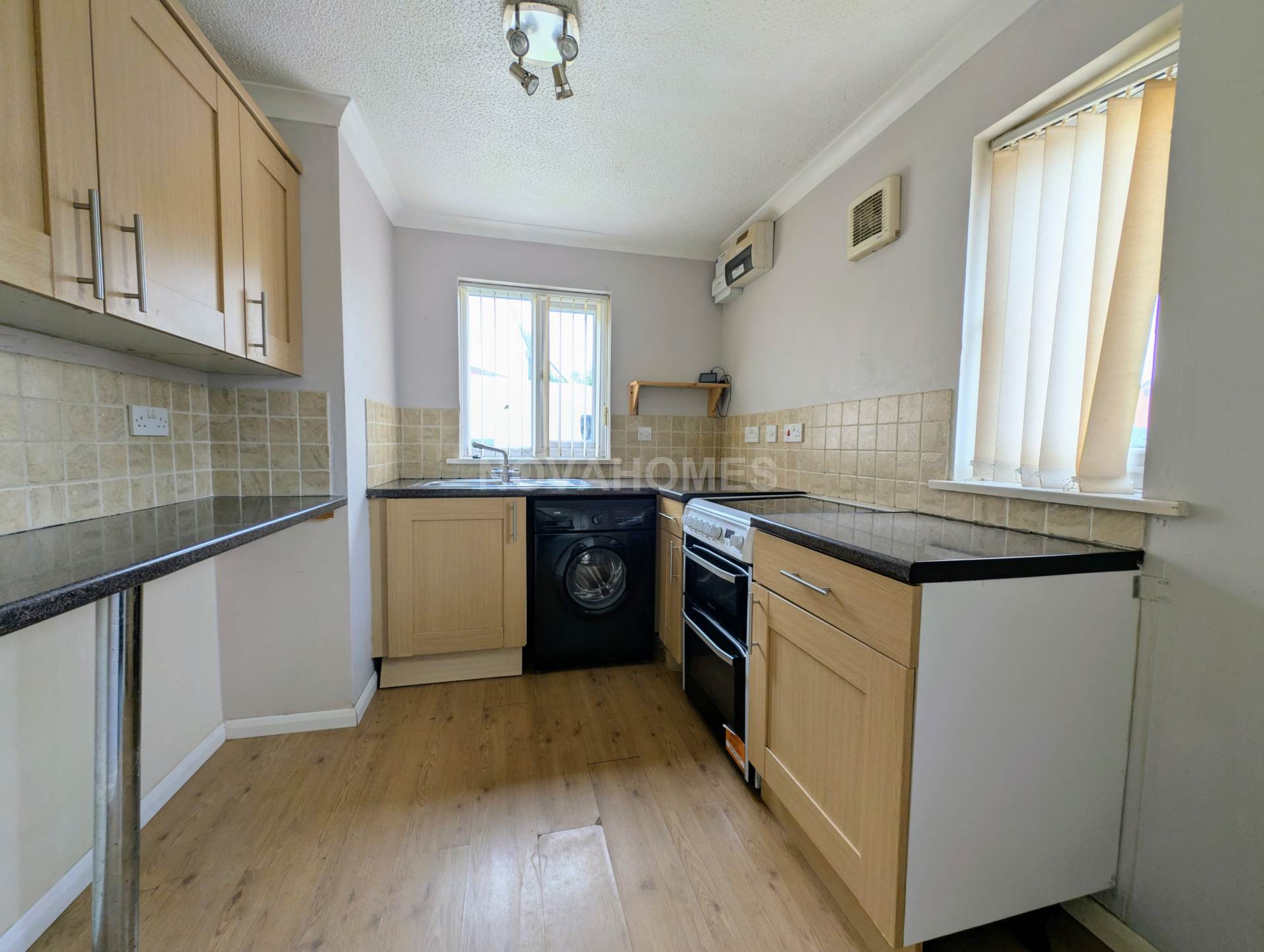 Additional Property Image 2 bedroom End of Terrace for sale in Plymouth 2