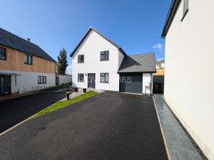 4 bedroom Detached for sale in Plymouth