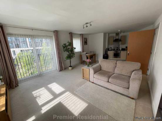 2 bedroom Apartment to rent in Salford