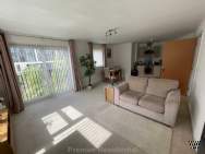 2 bedroom Apartment to rent in Salford