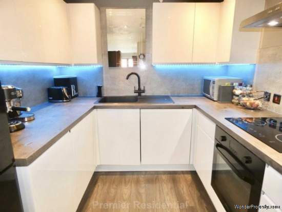 Additional Property Image 2 bedroom Apartment for sale in Manchester 4