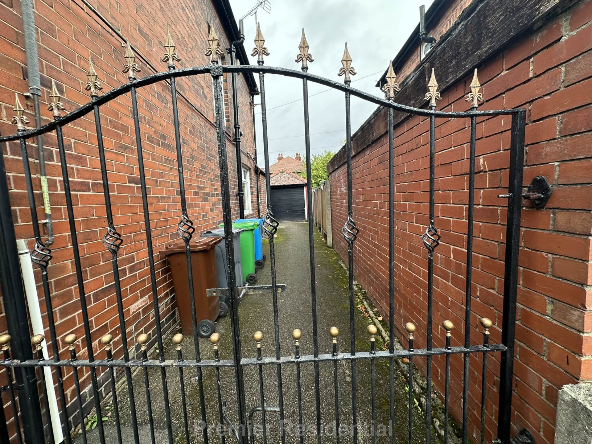 Additional Property Image 3 bedroom Detached to rent in Manchester 2