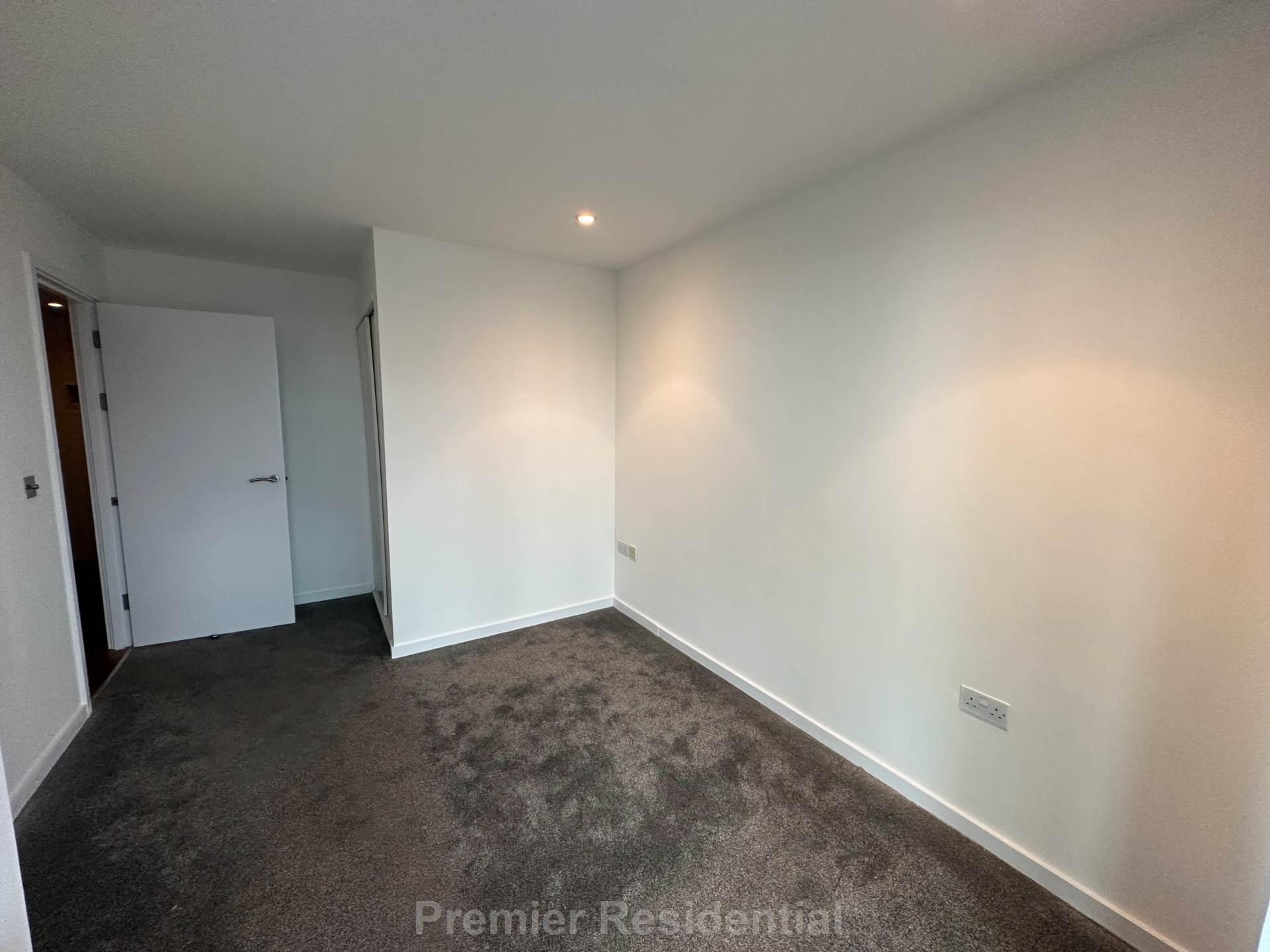 Additional Property Image 1 bedroom Apartment to rent in Manchester 6