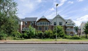 2 bedroom Apartment to rent in Berkhamsted